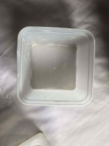 Photo of free Plastic pots (Set of 7) (Harrogate HG2) #3