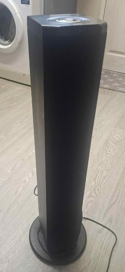 Photo of free Tower speaker (Oswestry SY11) #1
