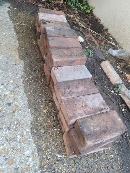 Photo of free 36 bricks (Tooting Broadway) #1
