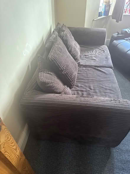 Photo of free 3+2 seater sofa (Lincoln LN2) #4