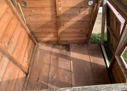 Photo of free Garden Play House - needs refurb (Westcliff-on-Sea (SS0)) #4