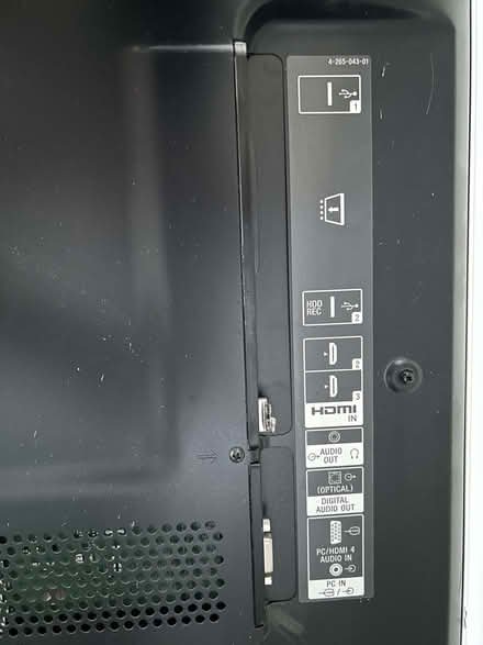 Photo of free Sony Bravia tv (Fairfield LA1) #2