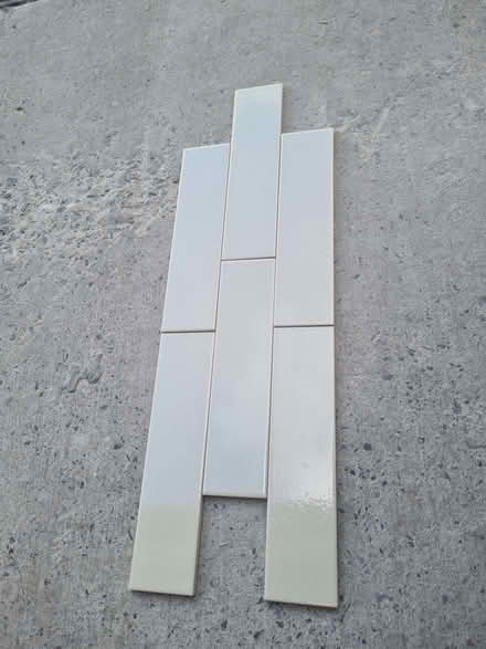 Photo of free Off white/cream tiles (Red Scar PR2) #2