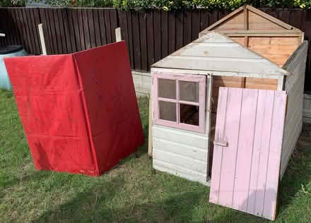Photo of free Garden Play House - needs refurb (Westcliff-on-Sea (SS0)) #1