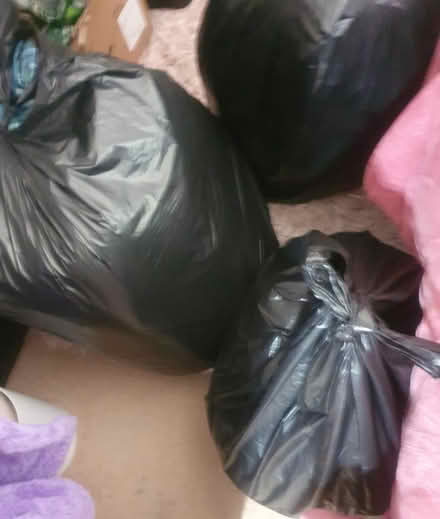 Photo of free 3 sacks of old towels & bedding (Hawkinge CT18) #1
