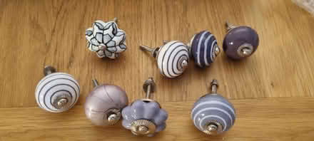 Photo of free 8 x ceramic knobs (Dorking RH4) #1