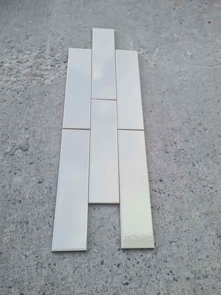 Photo of free Off white/cream tiles (Red Scar PR2) #1