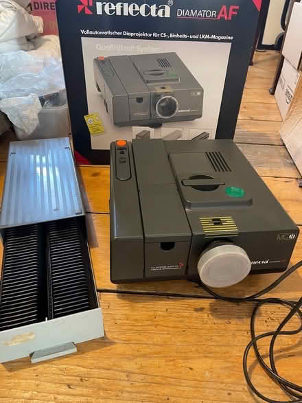 Photo of free Slide projector (Walton Manor OX2) #1
