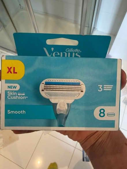 Photo of free 6 new Gillette Venus razor blades (Upper Woolhampton RG7) #1