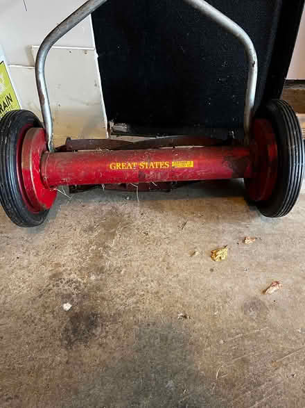 Photo of free Push lawn mower (6831 NE Claremont Ave,) #1
