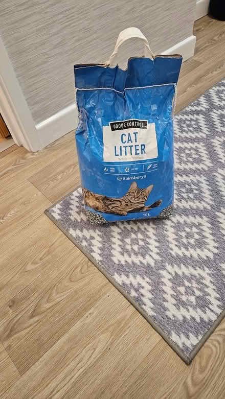 Photo of free 10L bag of cat litter (Dunkeswell near Honiton) #1