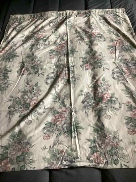 Photo of free Set of Light Floral Curtains (Plean FK7) #1