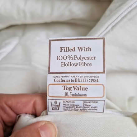 Photo of free 10.5 tog single duvet (Chesham HP5) #2