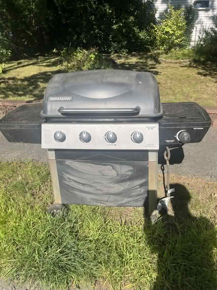 Photo of free large propane grill (28 Vernon Road, west Natick) #2
