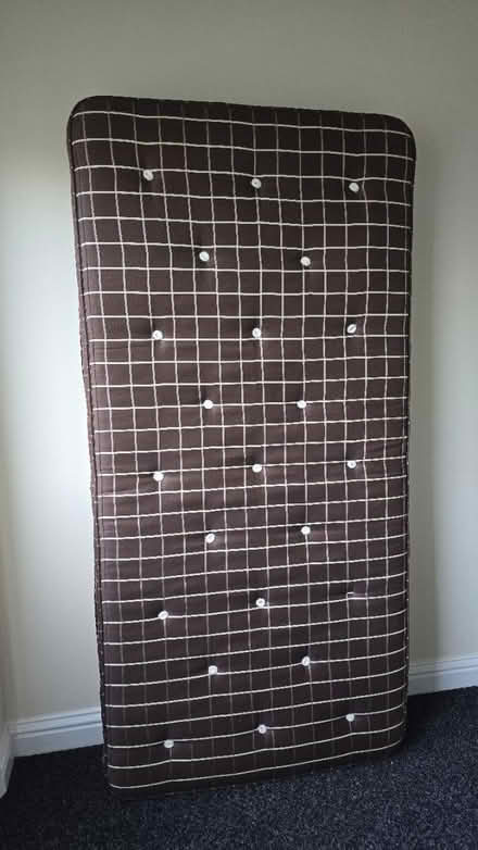 Photo of free Single mattress - like new (Elm Court BH15) #1