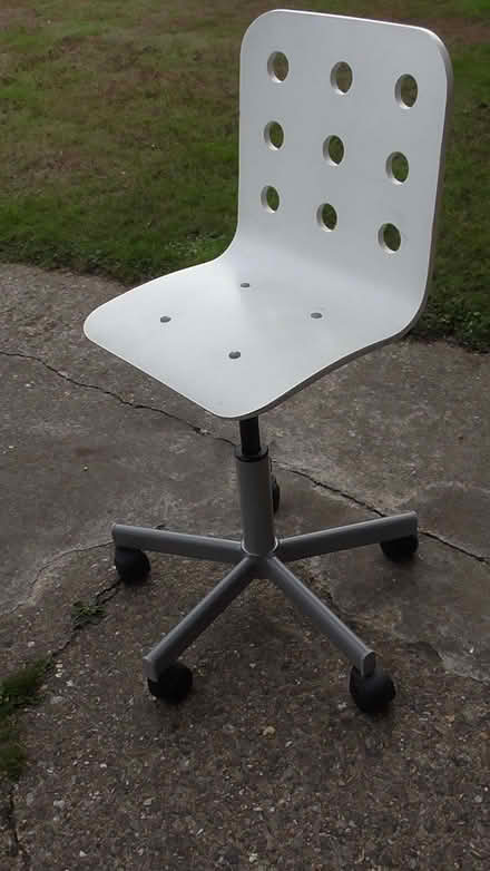 Photo of free IKEA desk chair (St Albans AL4) #1
