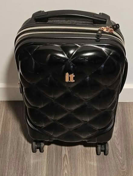 Photo of free Black IT Hard Shell Suitcase (Meir ST3) #1