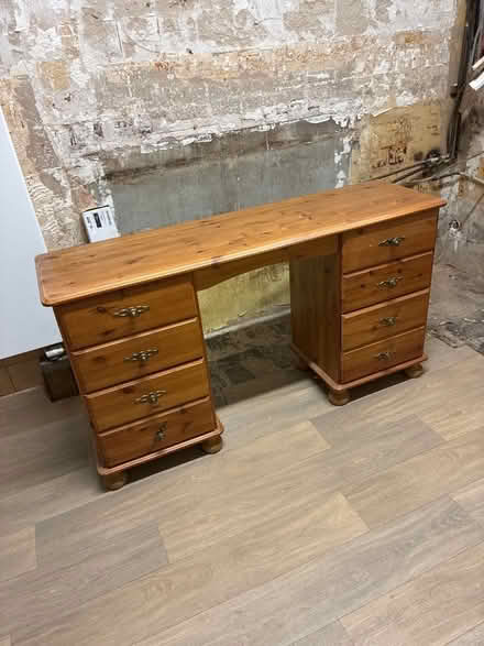 Photo of free Wooden Dresser (Dysart KY1) #1
