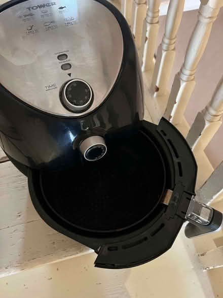 Photo of free Tower air fryer (St Margarets TW1) #3