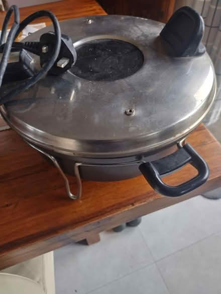 Photo of free Lakeland cooker (Great Sutton CH66) #2