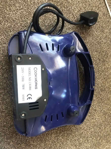 Photo of free Cook works sandwich toaster (East Barnet EN4) #3