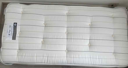 Photo of free Mattress. Clean . No marks . Hardly used. (Oadby LE2) #3