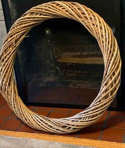 Photo of free Large wreath form (Palmer/ware area) #1