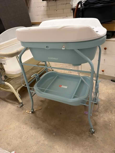 Photo of free Baby Bathtub with diaper change (Mapperley NG3) #1