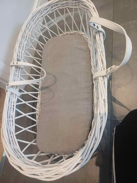 Photo of free Moses basket- white wicker (W12 0SU) #2