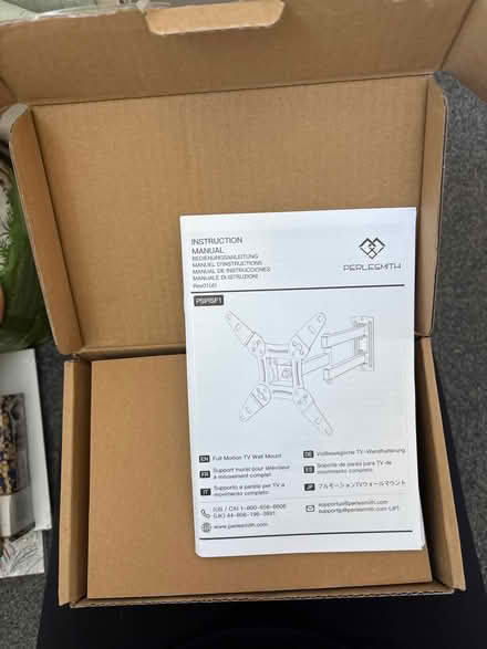 Photo of free Tv wall mount (Witney OX28) #1
