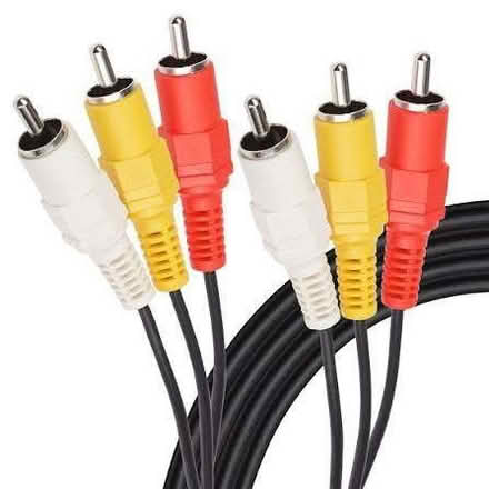 Photo of free Video + Stereo RCA Phono Lead (Oadby LE2) #1