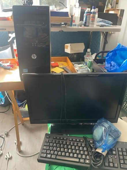 Photo of free Win10 HP PC for student (ealing W5) #2