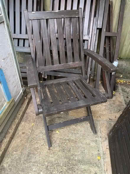 Photo of free Wooden table and 6 chairs (Ipswich IP4) #3