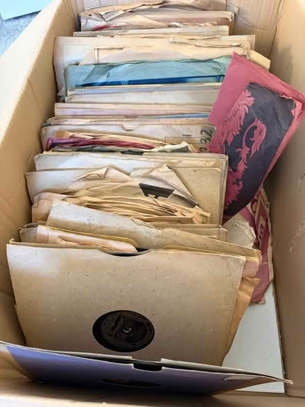 Photo of free 78rpm records (Billericay CM11) #1