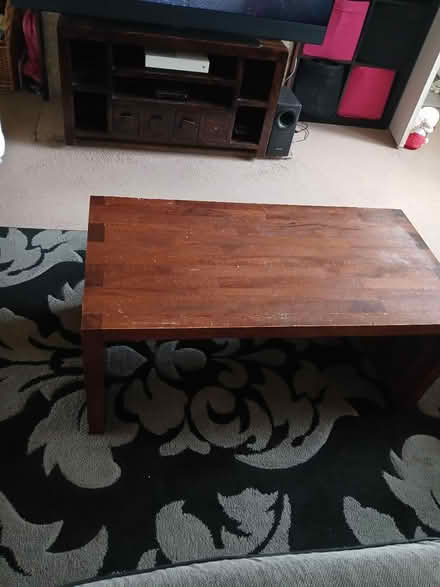 Photo of free Table and TV stand (Cheddington LU7) #1