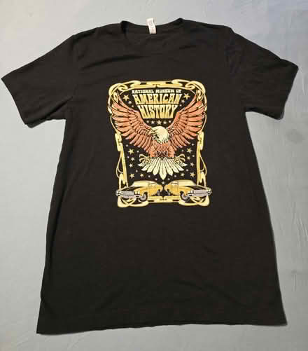Photo of free Natl Museum of American History Tee (West 7th) #1