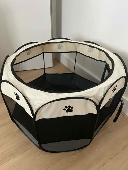 Photo of free Playpen (Ilford IG1) #1