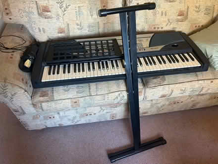 Photo of free Yamaha keyboard (Rowledge) #2