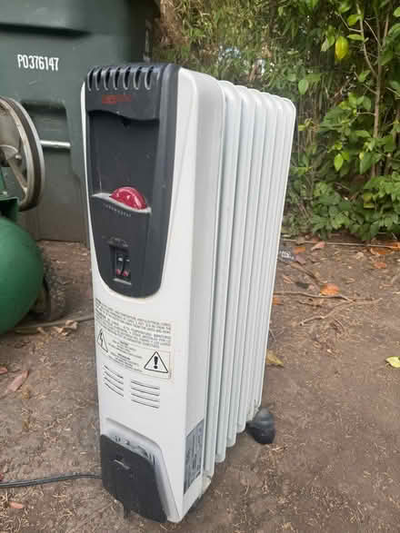 Photo of free Radiator Space Heater (Near burgess park) #1