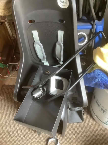 Photo of free Child’s bike seat (Swanmore SO3) #1