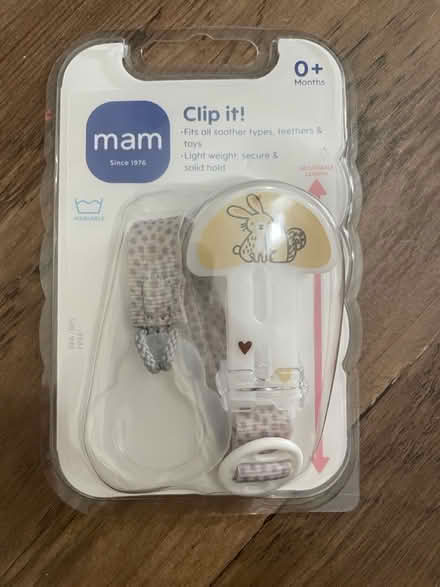 Photo of free MAM dummy clip (SW16) #1