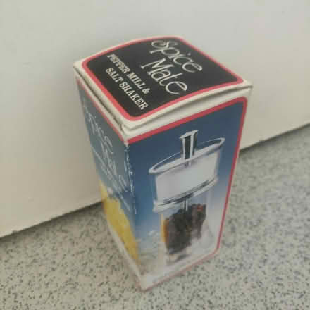 Photo of free Pepper mill & salt shaker in one (Dagenham RM10) #1