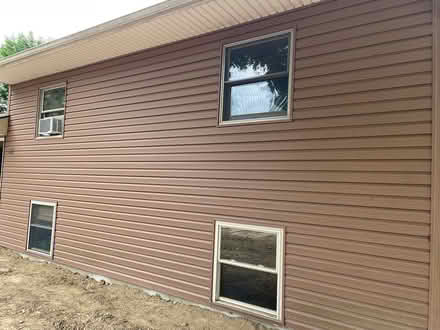 Photo of free Brown vinyl siding used (Between New Paltz and Gardiner) #2