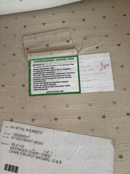 Photo of free Chair, coffee table , tv stand and seat (Eastwood SS9) #2