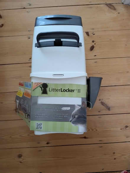 Photo of free Cat litter locker (Northfields W5) #1