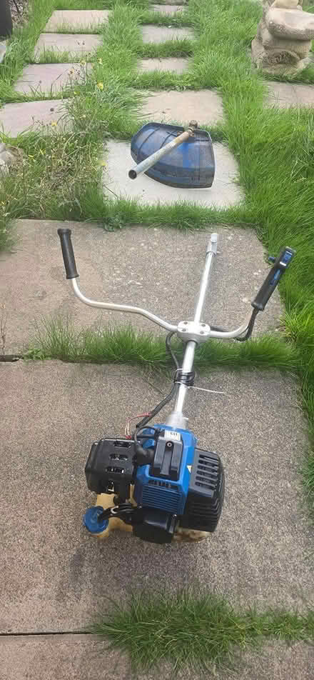 Photo of free Strimmer -cowhorn - petrol 2 stroke (Drybrook GL17) #2