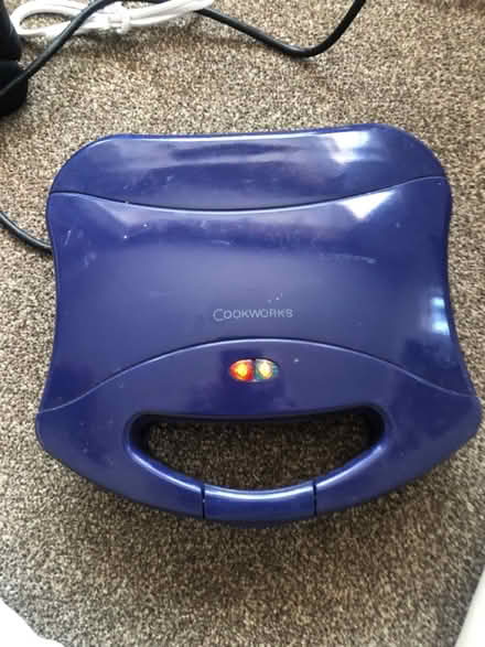 Photo of free Cook works sandwich toaster (East Barnet EN4) #1
