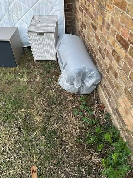 Photo of free Mattress and dirty cloths basket (Se5 8at) #1