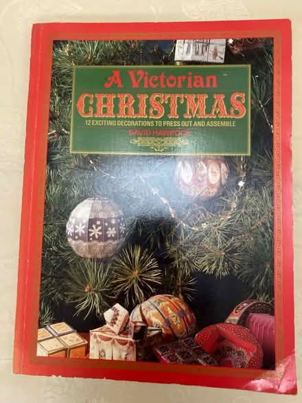 Photo of free Christmas decoration book (Havant PO9) #1
