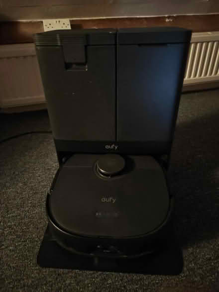 Photo of free Eify Omni 10 robot vacuum (Eynsham OX29) #1